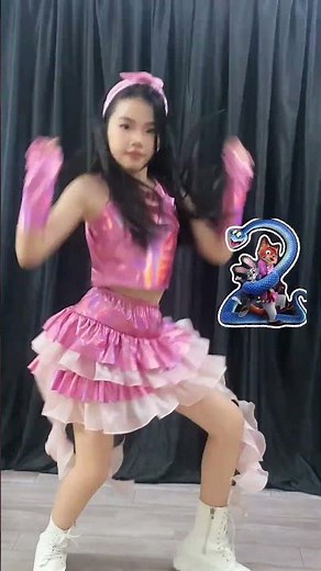 Zootopia Energy! Lily Dances to Zoo 🐾 #zoo #shakira