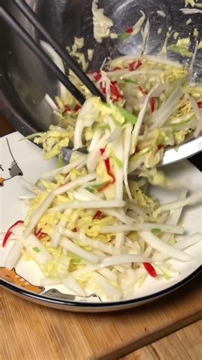 生腌娃娃菜，爽脆可口，酸辣入味#家的味道 #记录真实生活 #家常菜