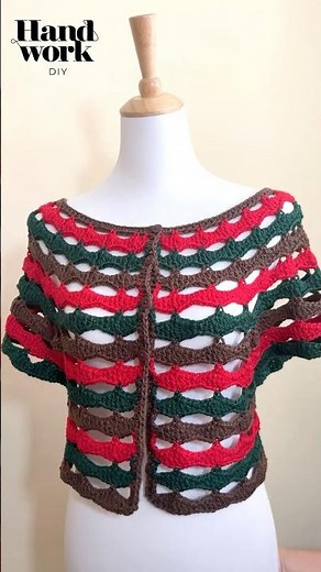 The SEAMLESS ONE-PIECE jacket #crochet