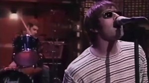 OASIS ‘Morning Glory’ Need a little time to wake up 25 Years On • A superb performance on the David Letterman Show October 1995. Watch in full youtu.be/ERMBvx-zBB8 #Oasis #NoelGallagher #LiamGallagher #davidletterman | Manchester Music Forever