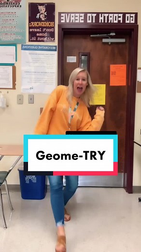 JOKES but the class is called geomeTRY 😅 #tiktokteacher #funnymathteacher #teachersbelike 💡 : @mr.pyper & @jknight5253