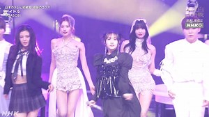 #YOASOBI 紅白舞台太狂了！演唱破億神曲〈IDOL〉時還有韓團Stray Kids、SEVENTEEN、MISAMO、LE SSERAFIM、NewJeans等一同伴舞，絕對是年末最強舞台啊！ #marieclairetw #RFL 影片來源：NHK | 美麗佳人 Marie Claire Taiwan