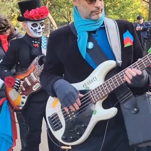 1.3K views · 64 reactions | "SHAPES 1" — #TiltedAxes video by Wayne Kral | Patrick Grant | Facebook