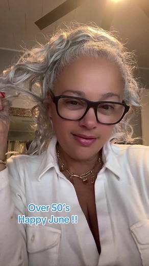 Curvy Fashion Over 50: Embrace Your Style Today