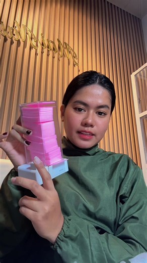 Wipes Dispenser for Faster, Cleaner Nail Prep