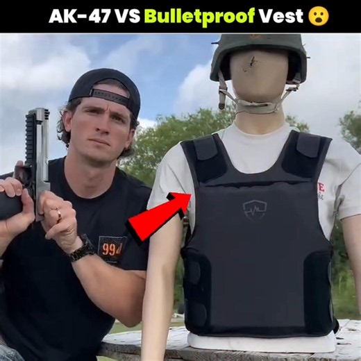 How A Bulletproof Vest Works 😱