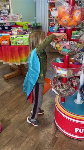 Fidget shopping with one of my favorite humans! @The Teachers' Lounge #fidgetshopping #fidgets @Poo Bear #poobearmusic