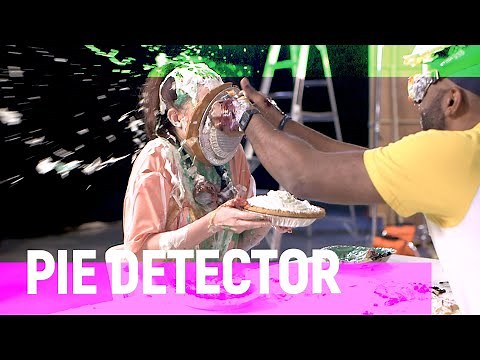 🤥 Tell a lie, get a pie. WHAT is in that last pie? 🥧 The Loop Show