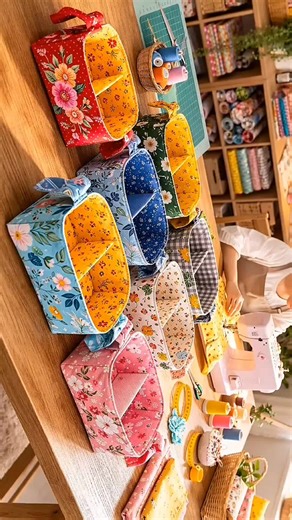 Make a Small Fabric Basket in 15 Minutes | Quick Handmade Gift from Scrap Fabric #fabricbasket #diygift #handmade #foryou #fyp