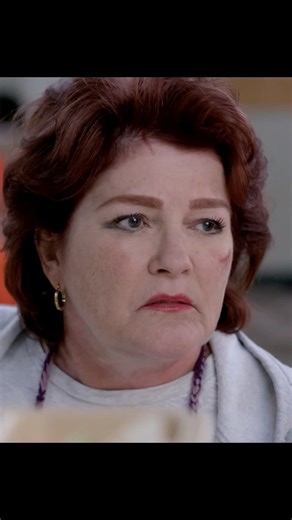 Orange Is the New Black (TV Series) | Lolly’s Kosher Meal Makes Everyone Want One