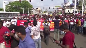 Sri Lankans protest against food, fuel shortages