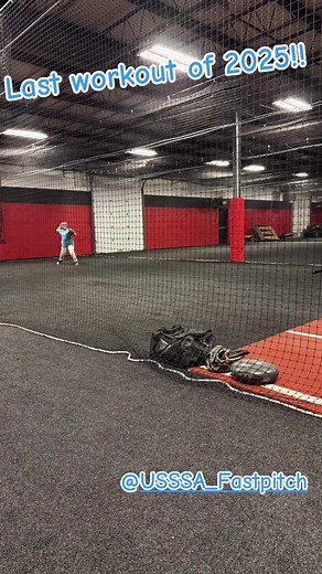 Getting in one last workout with coach Ron Kaplan before heading to USSSA National Allstate Championship!! #annabellaharris23 #foryou #foryouシ #softball #blueangelsfastpitch @USSSA Fastpitch