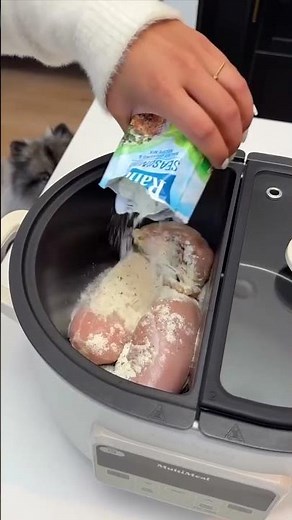 Crock-Pot MultiMeal Multicooker Review 🍲 | Programmable Slow Cooker & Bake Function Oat Milk Edition