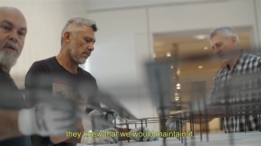 Darrell Sibosado’s Aalingoon (Rainbow Serpent) is a corten steel relief that rusts back toward its origins in iron ore. Garry Sibosado creates riji, including Goolalii (storm to the west), from lustrous pearl shell, incised and rubbed with red ochre in the Bard tradition to evoke approaching storms. Working at different ends of the same material lineage, Darrell and Garry draw on a shared cosmology. Industrial steel is transformed into the ancestral Rainbow Serpent, while guwan (pearl shell), un