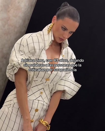 Adriana Lima Schiaparelli Runway Walk 2025 | Model Clips