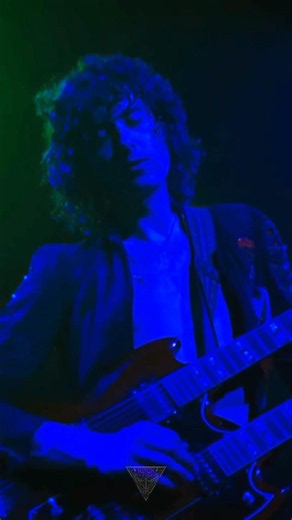 LED Zeppelin Concert BLACK DOG #ledzeppelin #jimmypage #legend #70s #music #rockverse