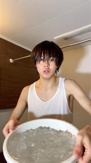 Winter Water Challenge 💧💧💧 #shorts #funnyvideo #challenge