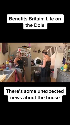 Benefits Britain: Life On the Dole Heather on Benefits #ukhousing #uc #Benefits #uk #money #fypシ゚ #documentary #viral #council #britain #BeyondBenefits #fbreels #ukreels #reelsfbviralシ #fbreels #benefitstories | Benefit Stories