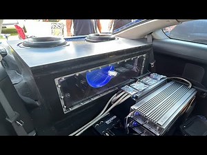 2 12" SUBWOOFERS DESTROY THIS CAR! **CRAZY FLEX**