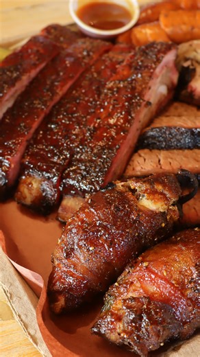 26K views · 249 reactions | Texas-sized flavor, smoked to perfection—ribs, brisket, sausage, and stuffed jalapeños at @Yellow Rose BBQ. Crafted by a pit master trained at John Mueller’s and two of Texas Monthly’s Top 50 BBQ joints. Come with us as we visit 30 restaurants in 30 days! #jacksonville #texasbbq #meatsweats | Jacksonville Restaurant Reviews | Facebook