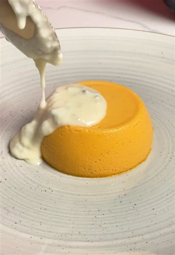 Pumpkin flan with gorgonzola fondue is the kind of Italian comfort food that warms you up from the inside. Comment “recipe” and I’ll send you the link to the full recipe in DM. This is a classic Italian recipe made for winter tables, when Italian home cooking is all about warmth, balance, and simple ingredients cooked with care. Ingredients For the pumpkin flan * 300 g (10.5 oz) Delica pumpkin, peeled * 3 tbsp Parmigiano Reggiano, grated * 1 garlic clove and fresh sage * 150 g (⅔ cup) whole milk