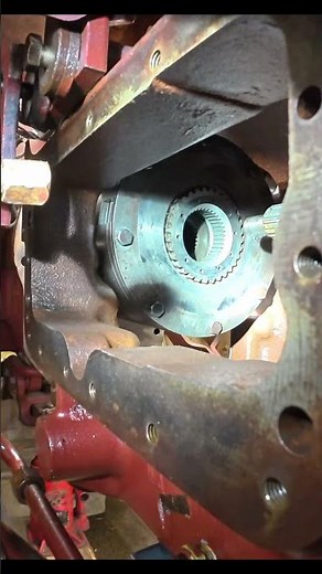 Father-Daughter Tractor Rebuild | Allis Chalmers 7000