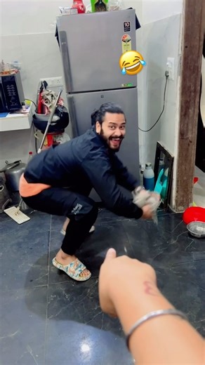 689K views · 258 reactions | Trend goes wrong 浪 Follow @greesh_bhatt_ @kprabhjot546 for More #patti #biwi #biwino1 #marriage #marriagegoals #shadi #shadikesideeffects #lovewife #wifelove #someonespecial #wifelove #couplegoals❤ #couplevideos #couplecomedy #prabh_jot_kaur | Greeshbhatt | Facebook