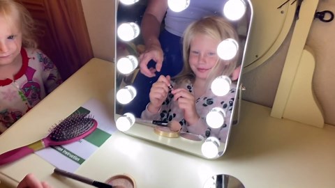 Power Lift Recliner Chair with Heat and Massage, Lift Chairs for Standing Assistance,Small Lift Chair for Petite Elderly with Side Pocket Remote Control PU Leather Black