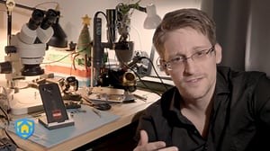 Edward Snowden created an app to catch hackers