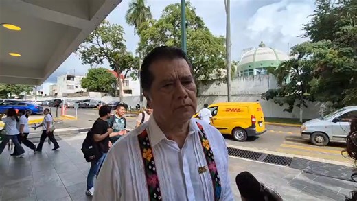 📍#Villahermosa | El rector de la Universidad Juárez Autónoma de Tabasco (UJAT), Guillermo Narváez Osorio, dijo que la Fiscalía General del Estado de Tabasco ha actuado de forma correcta en el caso del estudiante Rodrigo Isidro que fue ultimado el pasado 14 de noviembre en la colonia Tierra Colorada en Villahermosa. Narváez Osorio dijo tener plena confianza en que el caso quedará completamente esclarecido. | XEVA Tabasco