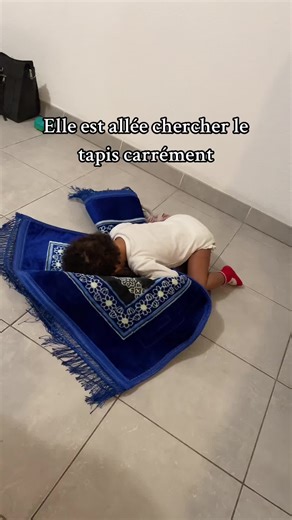 Prière pleine de dévotion 🙏🥰 #muslim #musulman #islam #bebe #couplemixte #amour #love #mali #france #sonike #bambara ##mauritania🇲🇷 #tiktoksoninkara🇲🇱🇲🇷🇬🇲🇸🇳🇮🇪🇬🇳