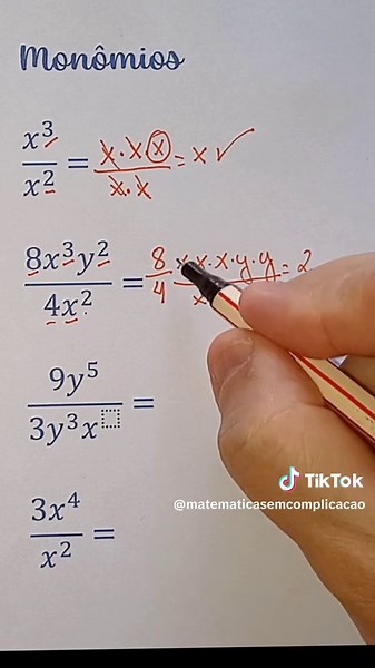 Dicas para Calcular Monômios na Matemática
