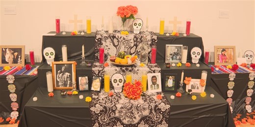 UW-Stevens Point students celebrate Dia de los Muertos