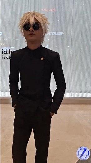 Gojo Vibes in Jakarta Mall (Mall of Indonesia) - Satoru Gojo Jujutsu Kaisen Cosplay | 五条 悟 呪術廻戦 コスプレ