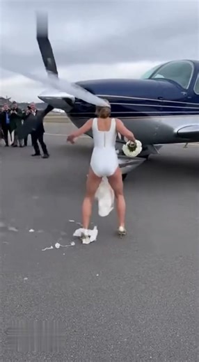 The Engine Took the Dress… She Never Dropped the Bouquet 😱✈️💐
