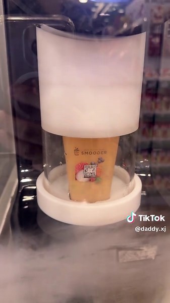 Discovering a Delicious Fruit Smoothie Machine in Singapore