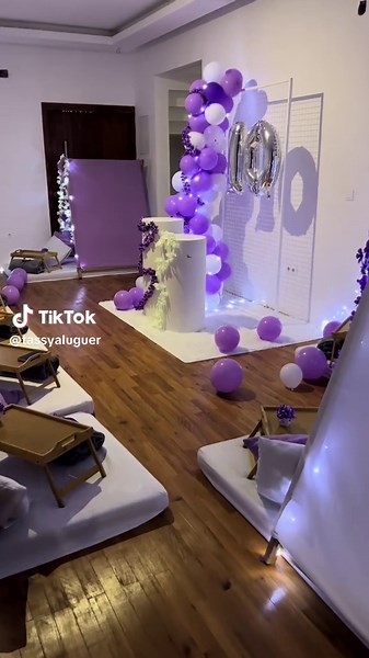 ✨💤 Quer fazer a tua festa do pijama dos sonhos? 💕 Transforma o teu espaço num cenário mágico com os nossos Kits Básicos para Festa de Pijama! Aluga o kit básico e decora do teu jeito, com o tema ou estilo que mais combina contigo! 🎀✨ Perfeito para uma festa pessoal cheia de encanto ou uma decoração profissional incrível! Inclui tudo para um momento inesquecível: Tendas | Colchões | Lençóis | Almofadas | Mantinhas | Bandejas | Luzinhas 💖 Perfeito para festa pessoal ou decoração profissional. 