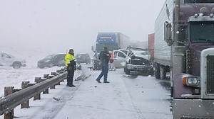 I-84 reopens in eastern Oregon after multiple crashes, snowy conditions