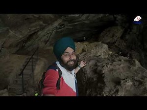 Ravan Ki Guffa Hai Ye !! Exploring Ravana Cave, Temple & Waterfall in Ella, Sri Lanka 🇱🇰