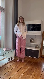 24K views · 158 reactions | dance 2 look amazing wearing parachutesss 廒 keep moving, moving!!!  | Pull&Bear | Facebook