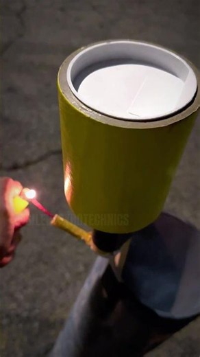 4” STROBE ROCKET #fireworks #pyro #viral