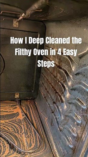 How I Deep Cleaned My Filthy Oven in 4 Easy Steps