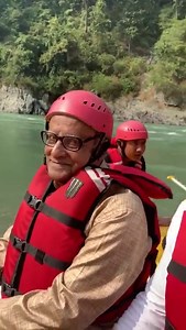#Tonic is incomplete without him Kind of hard work he has done no 1 can imagine..Big salute Paranda #ParanBandhopadhay Taken the video just few seconds before the rafting sequence. Will upload tomorrow the post rafting video 😊 Dev Entertainment Ventures Avijit Sen Jeet Gannguli Bengal Talkies #TonicThisWinter #Releasing24thDecember | Dev