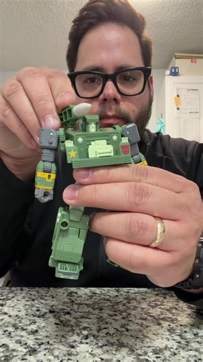 Transforming Studio Series Hound Explained
