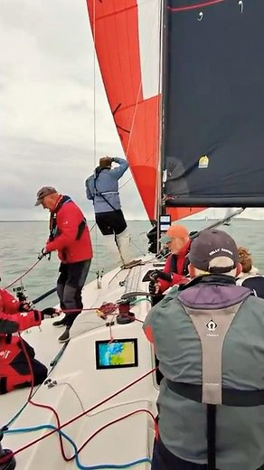 The maneuver that separates skilled crews from amateurs #sailing #racing #technique