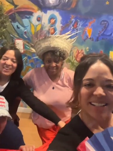 Luna lauren velez Lorraine velez before thr #badbunny #superbowl halftime show. follow her on Instagram #lunalaurenvelez #lorrainevelez
