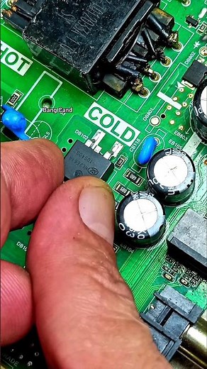 Montage von SMD-Bauteilen mit einem herkömmlichen Lötkolben. #soldering #smd #installation