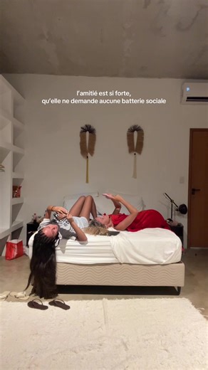 ou ptetre qu’on est juste 2 ptites influ de m3rde accro a nos tels