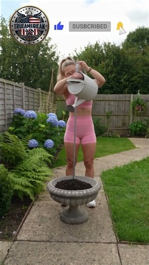 Don't Throw Away Old Watering Cans! Turn Them Into This! 🤯