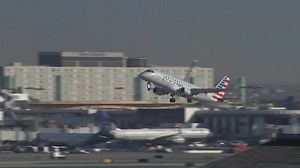 Passengers take off for U.S. Thanksgiving holiday